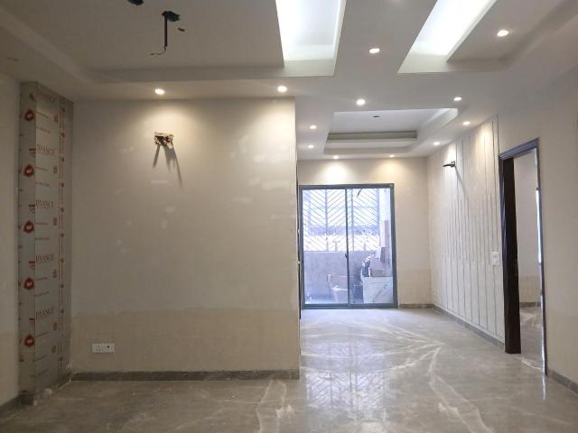 3 BHK Independent Builder Floor in Paschim Vihar for resale New Delhi. The reference number is 18420904
