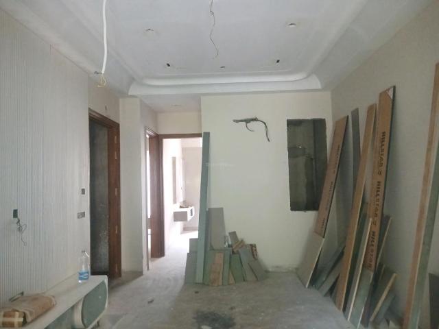 3 BHK Independent Builder Floor in Paschim Vihar for resale New Delhi. The reference number is 18421051