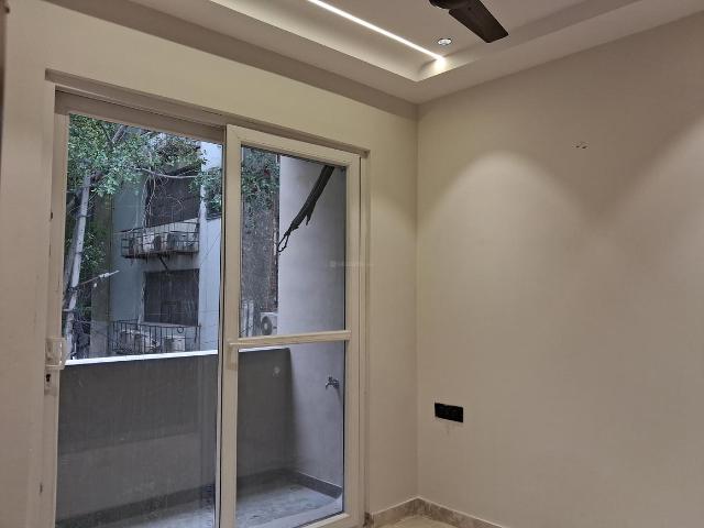 3 BHK Independent Builder Floor in Paschim Vihar for resale New Delhi. The reference number is 18443389