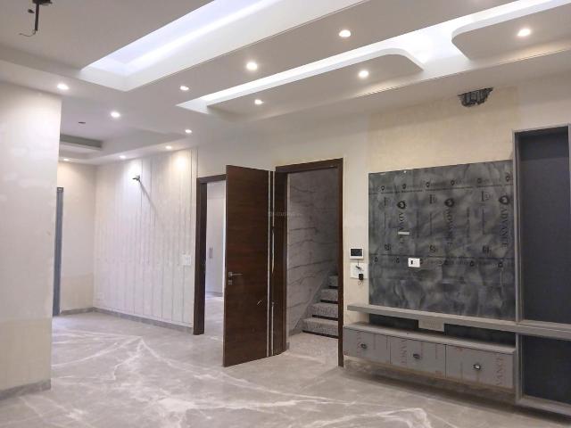 3 BHK Independent Builder Floor in Paschim Vihar for resale New Delhi. The reference number is 18699949