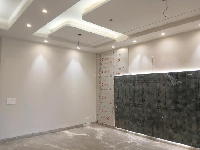 3 BHK Independent Builder Floor in Paschim Vihar for resale New Delhi. The reference number is 18700004