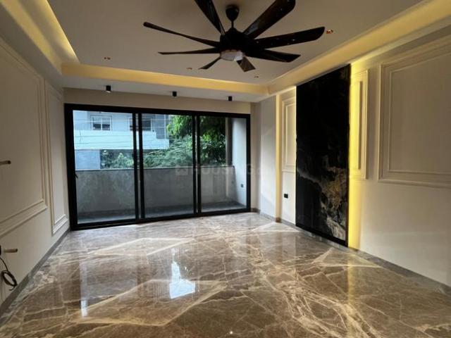 3 BHK Independent Builder Floor in Paschim Vihar for resale New Delhi. The reference number is 18994506