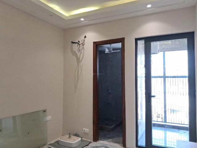 3 BHK Independent Builder Floor in Paschim Vihar for resale New Delhi. The reference number is 18197069