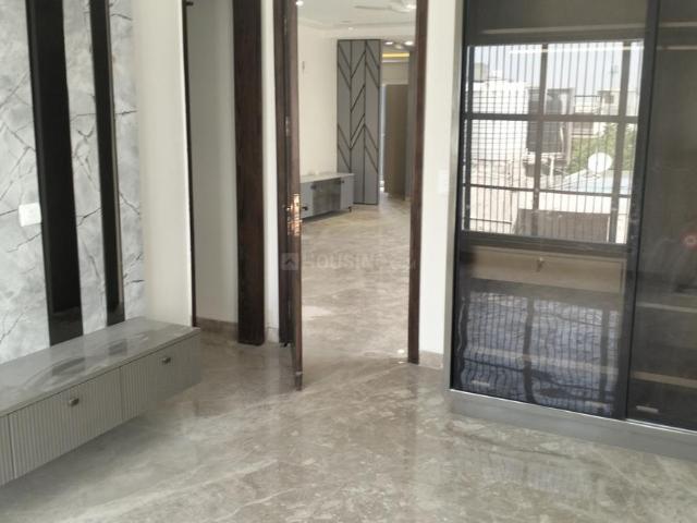 3 BHK Independent Builder Floor in Paschim Vihar for resale New Delhi. The reference number is 19843040
