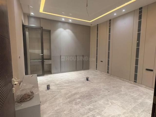 3 BHK Independent Builder Floor in Paschim Vihar for resale New Delhi. The reference number is 19845603