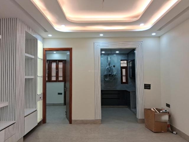 3 BHK Independent Builder Floor in Paschim Vihar for resale New Delhi. The reference number is 19928191
