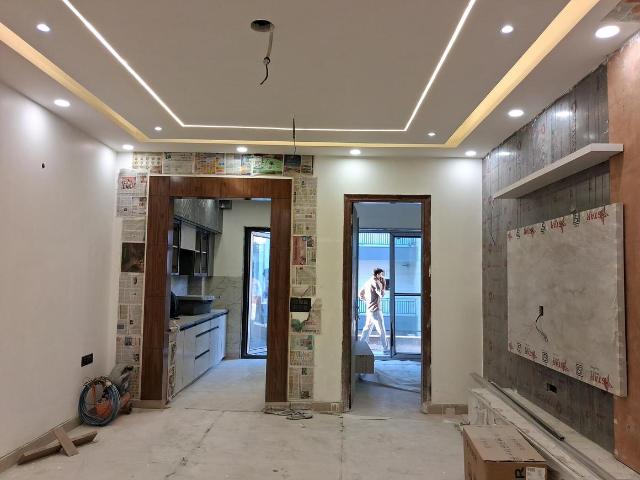3 BHK Independent Builder Floor in Paschim Vihar for resale New Delhi. The reference number is 19929568