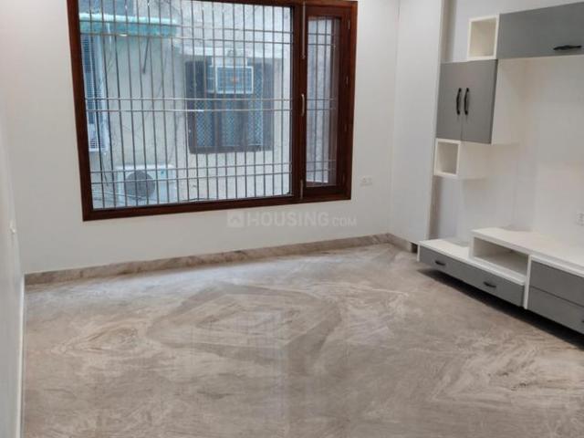 3 BHK Independent Builder Floor in Paschim Vihar for resale New Delhi. The reference number is 19947388