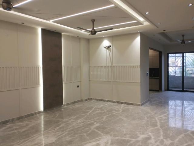4 BHK Independent Builder Floor in Paschim Vihar for resale New Delhi. The reference number is 19970813