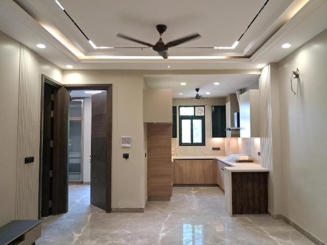 3 BHK Independent Builder Floor in Paschim Vihar for resale New Delhi. The reference number is 19981166