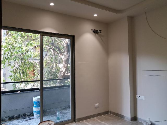 3 BHK Independent Builder Floor in Paschim Vihar for resale New Delhi. The reference number is 19007262