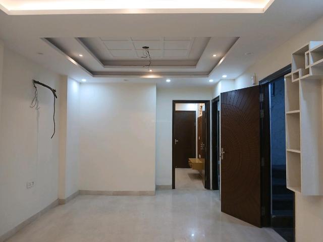 3 BHK Independent Builder Floor in Paschim Vihar for resale New Delhi. The reference number is 19126290