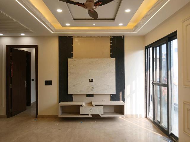 3 BHK Independent Builder Floor in Paschim Vihar for resale New Delhi. The reference number is 19126314