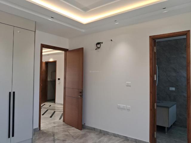 3 BHK Independent Builder Floor in Paschim Vihar for resale New Delhi. The reference number is 19199048