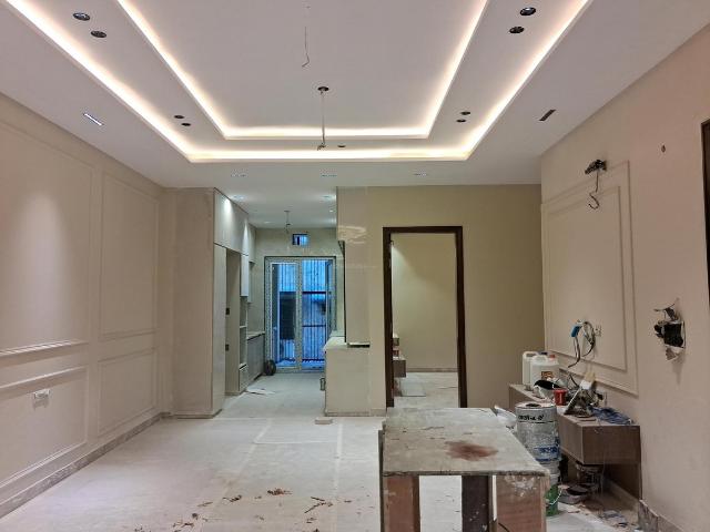 3 BHK Independent Builder Floor in Paschim Vihar for resale New Delhi. The reference number is 19229623