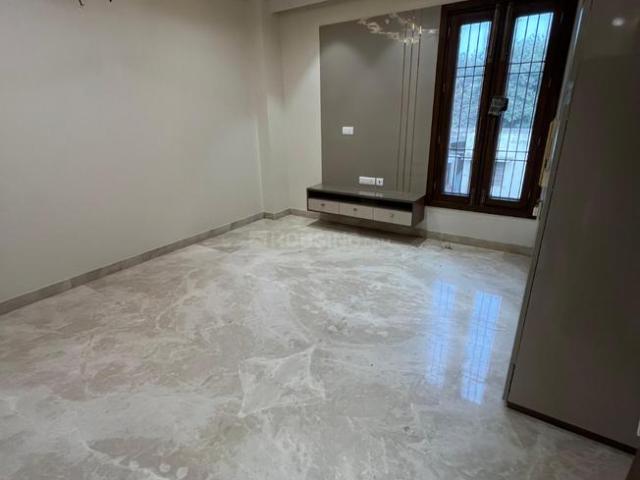3 BHK Independent Builder Floor in Paschim Vihar for resale New Delhi. The reference number is 19241710
