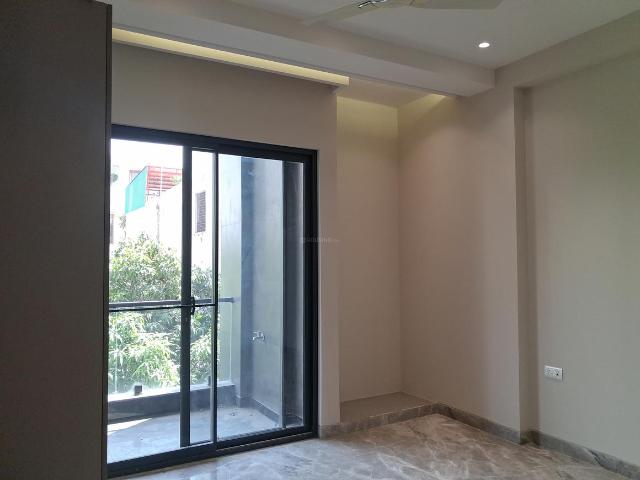 3 BHK Independent Builder Floor in Paschim Vihar for resale New Delhi. The reference number is 19241878