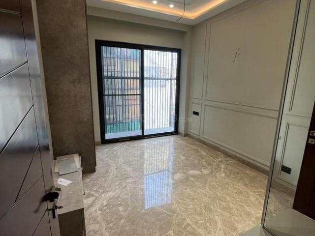 3 BHK Independent Builder Floor in Paschim Vihar for resale New Delhi. The reference number is 19241078