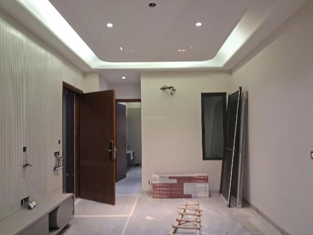 3 BHK Independent Builder Floor in Paschim Vihar for resale New Delhi. The reference number is 19361019