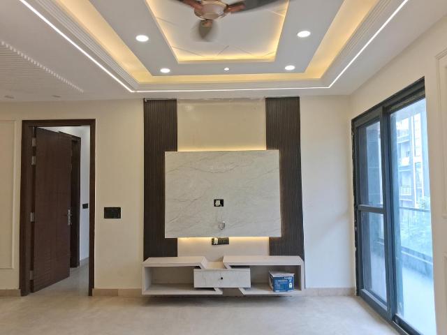 3 BHK Independent Builder Floor in Paschim Vihar for resale New Delhi. The reference number is 20527403