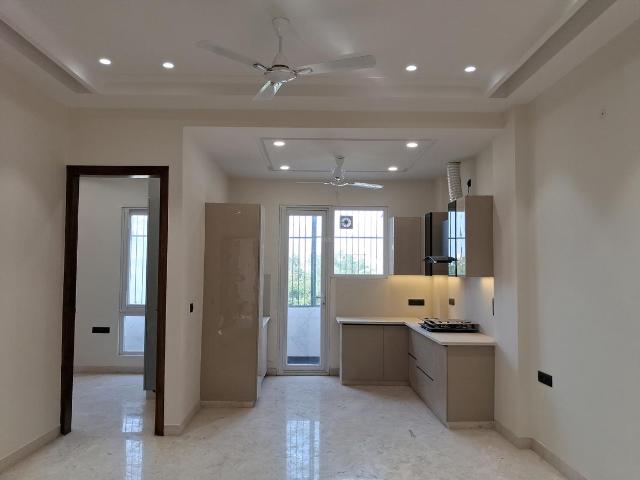 3 BHK Independent Builder Floor in Paschim Vihar for resale New Delhi. The reference number is 20527472