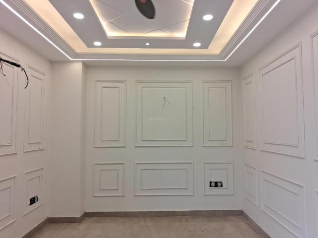 3 BHK Independent Builder Floor in Paschim Vihar for resale New Delhi. The reference number is 20527347