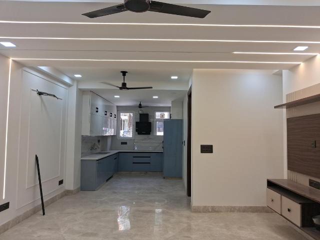 3 BHK Independent Builder Floor in Paschim Vihar for resale New Delhi. The reference number is 20528506