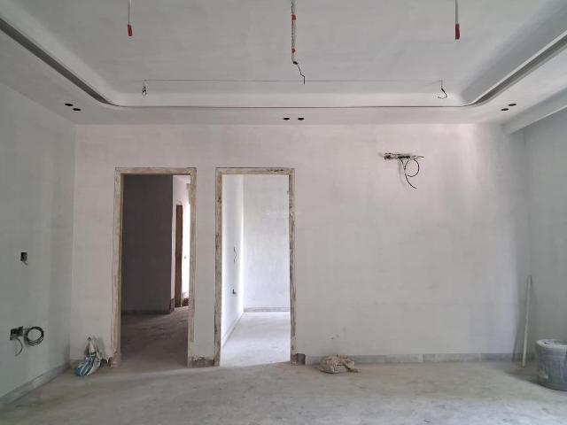 3 BHK Independent Builder Floor in Paschim Vihar for resale New Delhi. The reference number is 20528783