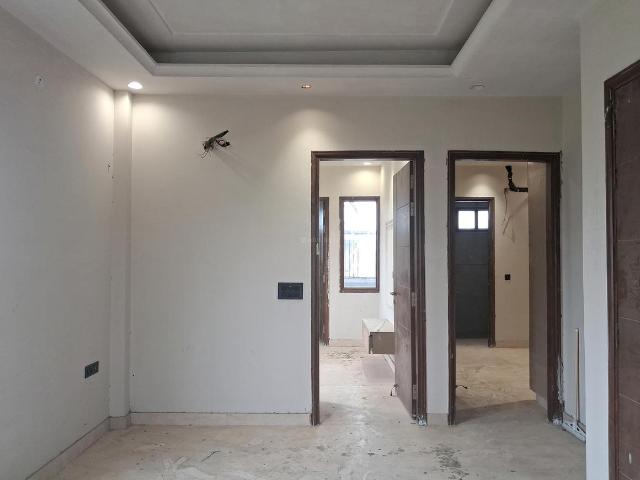 3 BHK Independent Builder Floor in Paschim Vihar for resale New Delhi. The reference number is 20588342