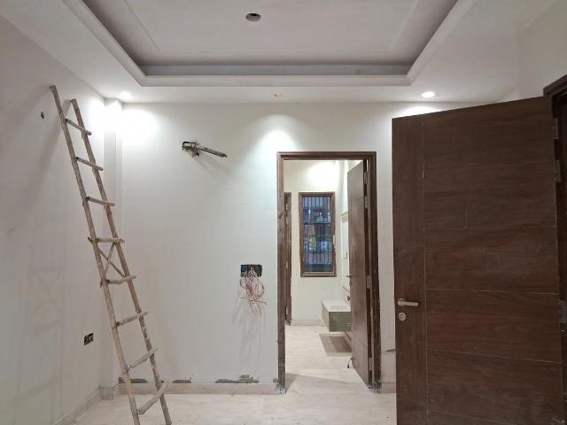 3 BHK Independent Builder Floor in Paschim Vihar for resale New Delhi. The reference number is 20615666