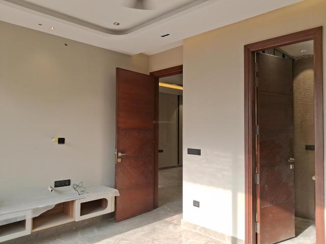 3 BHK Independent Builder Floor in Paschim Vihar for resale New Delhi. The reference number is 20768898