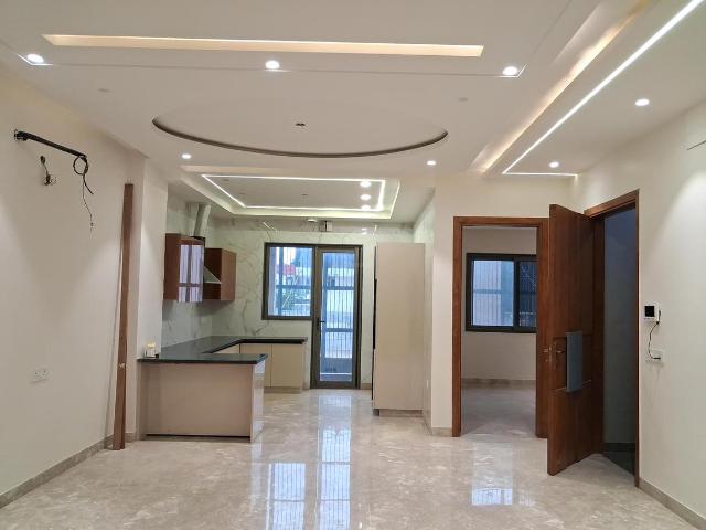 3 BHK Independent Builder Floor in Paschim Vihar for resale New Delhi. The reference number is 20846557