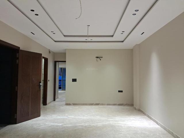 3 BHK Independent Builder Floor in Paschim Vihar for resale New Delhi. The reference number is 20846147