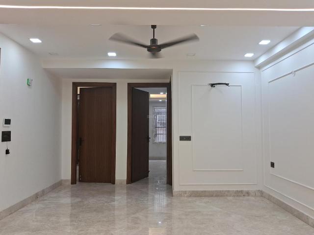 3 BHK Independent Builder Floor in Paschim Vihar for resale New Delhi. The reference number is 20941664