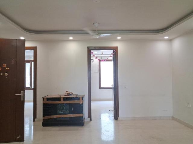 3 BHK Independent Builder Floor in Paschim Vihar for resale New Delhi. The reference number is 20950734