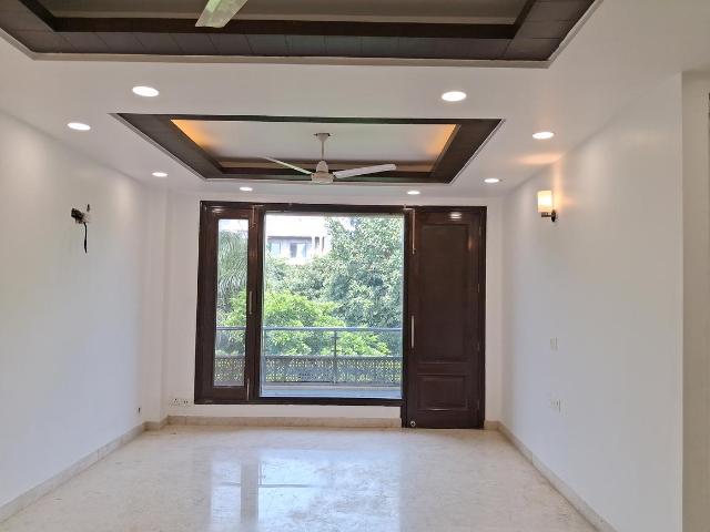 3 BHK Independent Builder Floor in Paschim Vihar for resale New Delhi. The reference number is 20950847