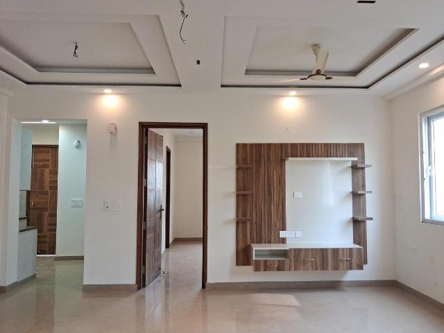 3 BHK Independent Builder Floor in Paschim Vihar for resale New Delhi. The reference number is 20995807
