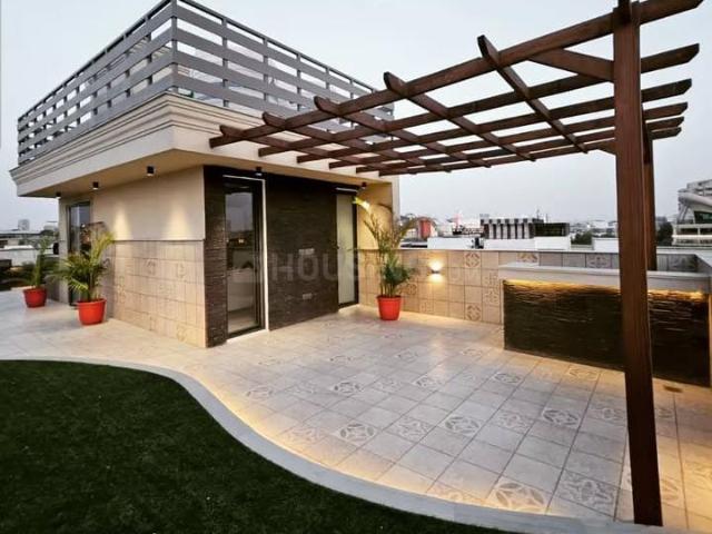 3 BHK Independent Builder Floor in Paschim Vihar for resale New Delhi. The reference number is 20067517