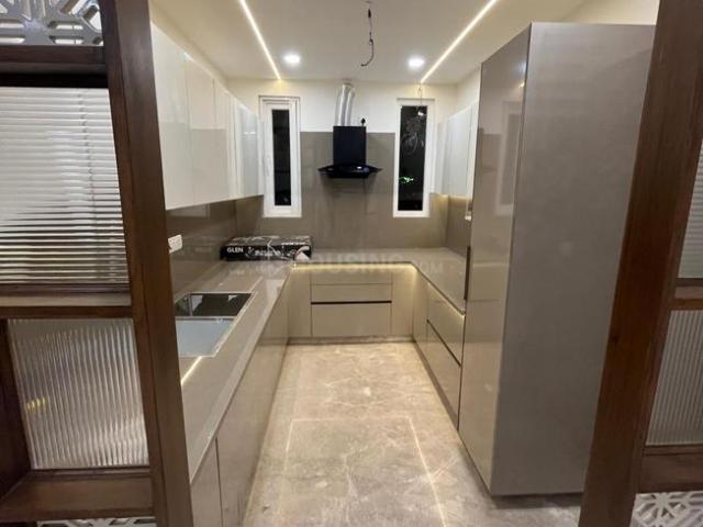 3 BHK Independent Builder Floor in Paschim Vihar for resale New Delhi. The reference number is 20067308