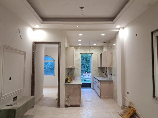 3 BHK Independent Builder Floor in Paschim Vihar for resale New Delhi. The reference number is 20076492