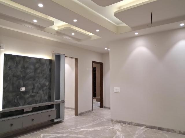 3 BHK Independent Builder Floor in Paschim Vihar for resale New Delhi. The reference number is 20084194