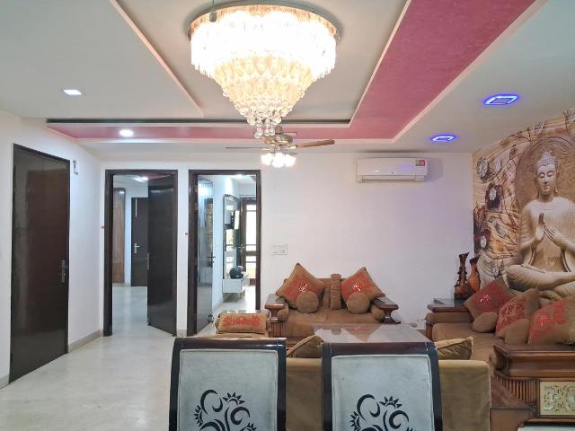 4 BHK Independent Builder Floor in Paschim Vihar for resale New Delhi. The reference number is 20103760