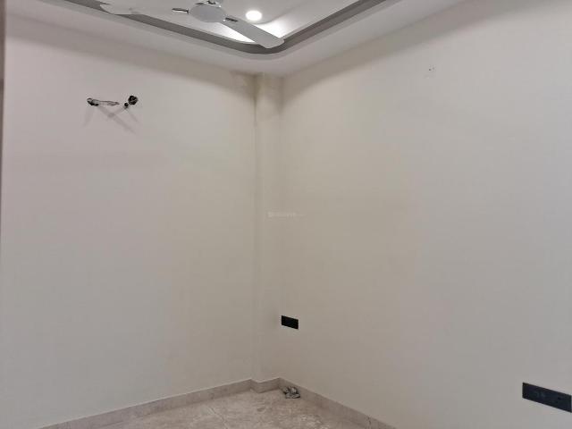 3 BHK Independent Builder Floor in Paschim Vihar for resale New Delhi. The reference number is 20112254