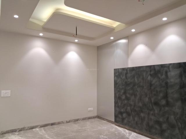 3 BHK Independent Builder Floor in Paschim Vihar for resale New Delhi. The reference number is 20174869