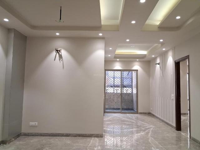 3 BHK Independent Builder Floor in Paschim Vihar for resale New Delhi. The reference number is 20208870