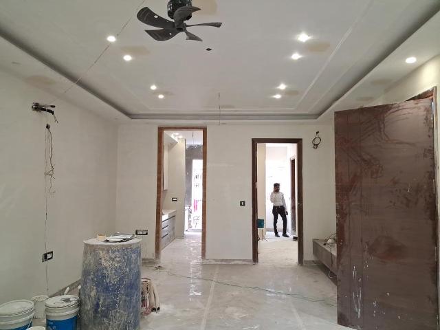 3 BHK Independent Builder Floor in Paschim Vihar for resale New Delhi. The reference number is 20268554