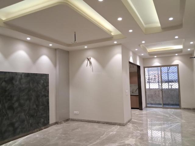 3 BHK Independent Builder Floor in Paschim Vihar for resale New Delhi. The reference number is 20295845