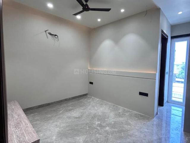 3 BHK Independent Builder Floor in Paschim Vihar for resale New Delhi. The reference number is 20298558