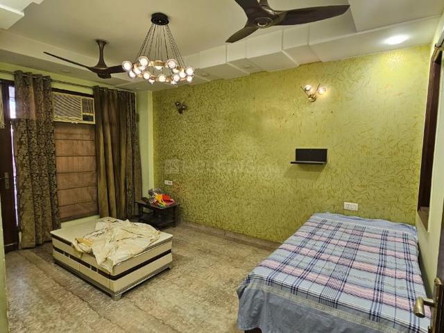 3 BHK Independent Builder Floor in Paschim Vihar for resale New Delhi. The reference number is 20315816