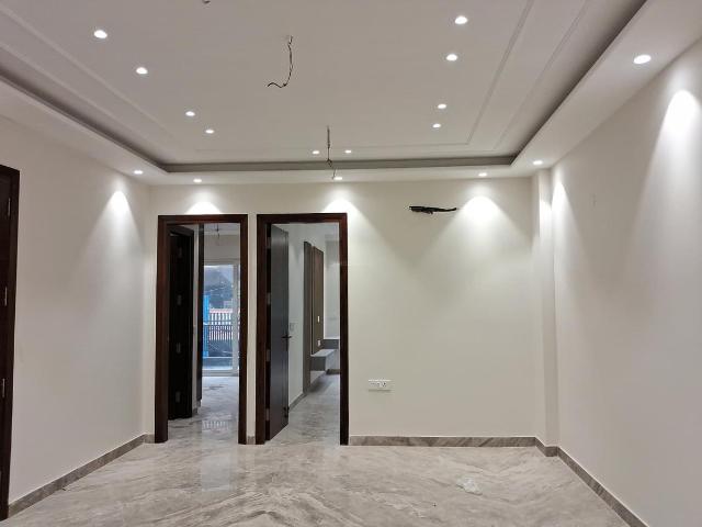 3 BHK Independent Builder Floor in Paschim Vihar for resale New Delhi. The reference number is 21003160